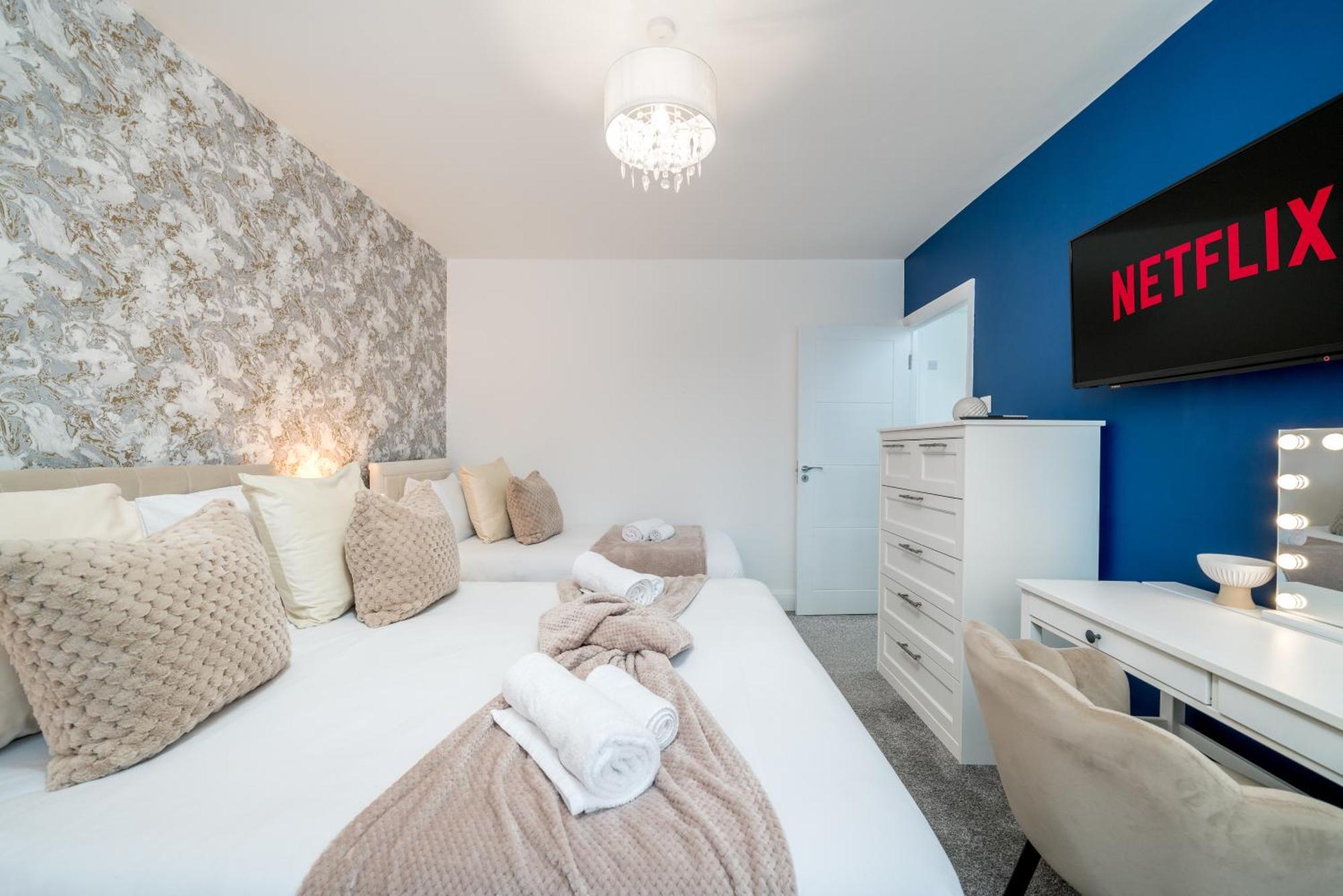 Lux 3Bed Near Wembley With Parking By Oceana Group - Sleeps 8 Apartment Harrow Bagian luar foto