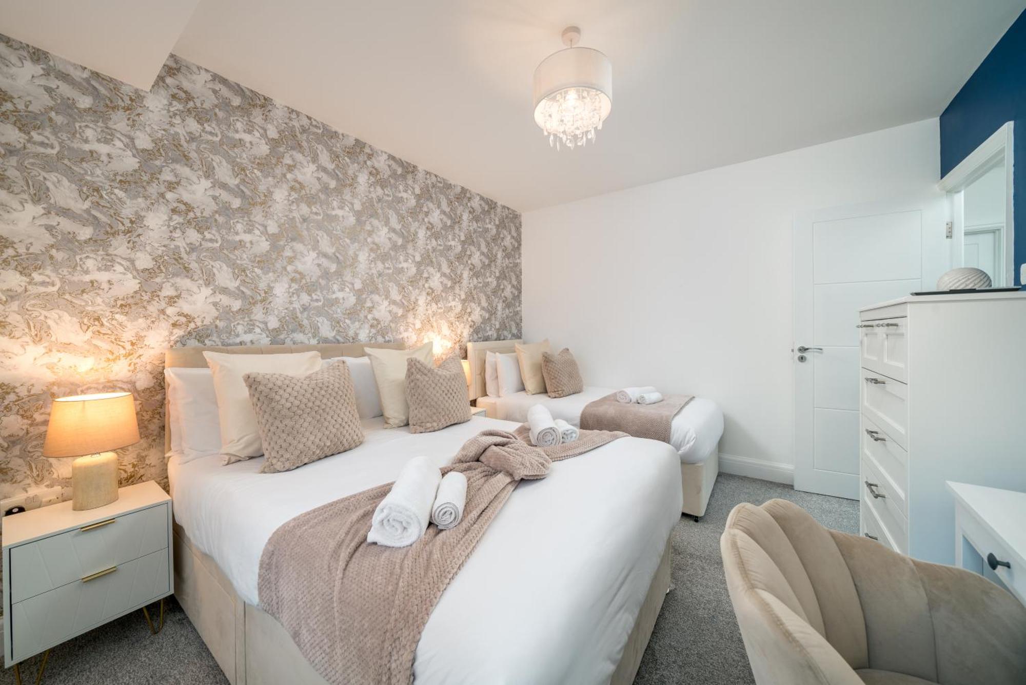 Lux 3Bed Near Wembley With Parking By Oceana Group - Sleeps 8 Apartment Harrow Bagian luar foto